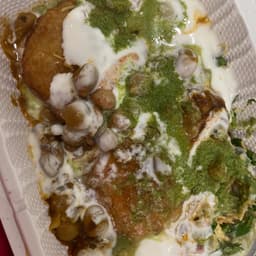 Aloo Tikki Chaat